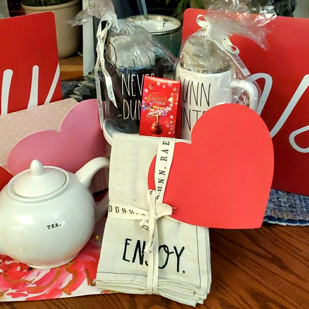 RAE DUNN BUNDLE FOR VALENTINES